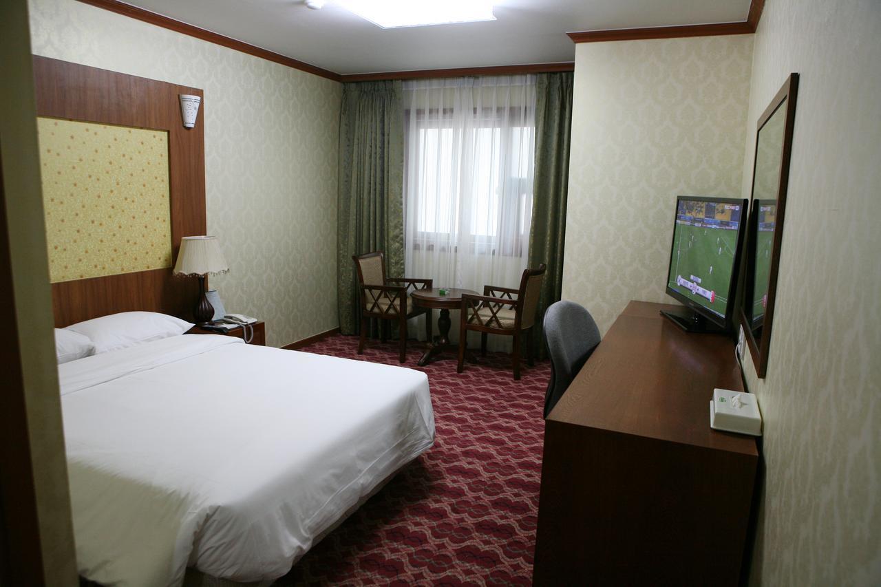 Gwangmyeong Diana Hotel Bagian luar foto